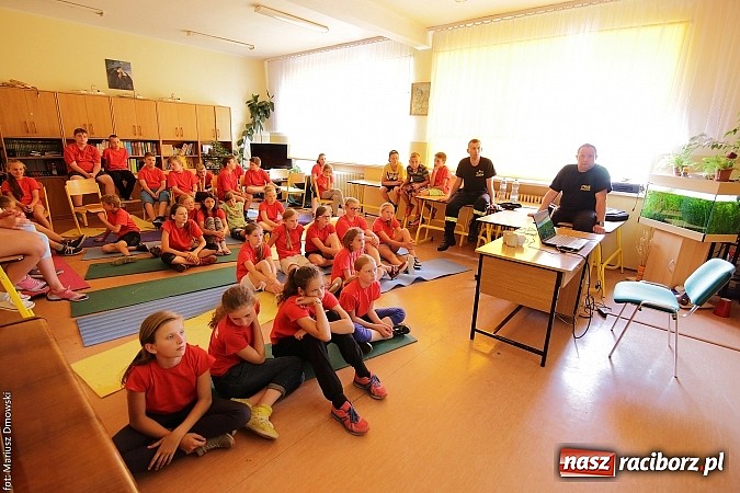 Zdjęcie w galerii na portalu naszraciborz.pl: W Samborowicach dzieci aktywnie spędzają wakacje na obozie strażackim wiadomości z regionu