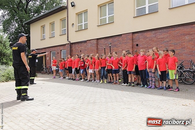 Zdjęcie w galerii na portalu naszraciborz.pl: W Samborowicach dzieci aktywnie spędzają wakacje na obozie strażackim wiadomości z regionu
