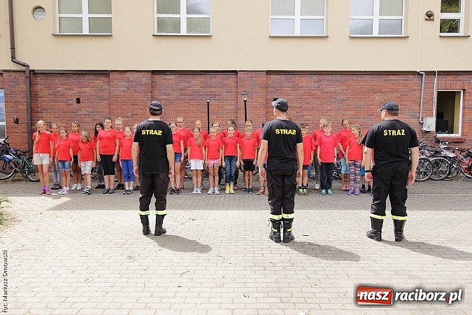 Zdjęcie w galerii na portalu naszraciborz.pl: W Samborowicach dzieci aktywnie spędzają wakacje na obozie strażackim wiadomości z regionu