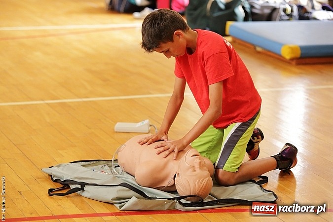 Zdjęcie w galerii na portalu naszraciborz.pl: W Samborowicach dzieci aktywnie spędzają wakacje na obozie strażackim wiadomości z regionu