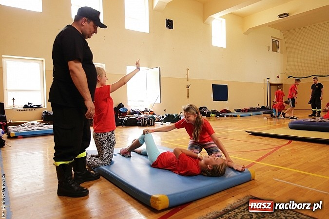 Zdjęcie w galerii na portalu naszraciborz.pl: W Samborowicach dzieci aktywnie spędzają wakacje na obozie strażackim wiadomości z regionu
