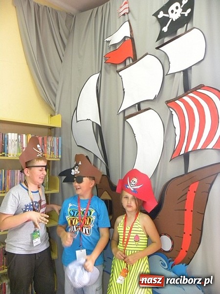 Zdjęcie w galerii na portalu naszraciborz.pl: Lato w bibliotece. Ahoj, Piraci!  wiadomości z regionu