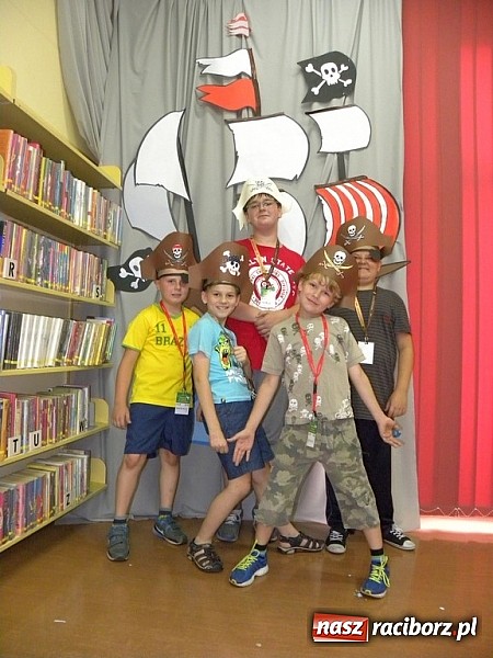 Zdjęcie w galerii na portalu naszraciborz.pl: Lato w bibliotece. Ahoj, Piraci!  wiadomości z regionu