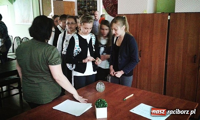 Zdjęcie w galerii na portalu naszraciborz.pl: Sprawozdanie z finału XII edycji Konkursu Wiedzy Ekologicznej wiadomości z regionu