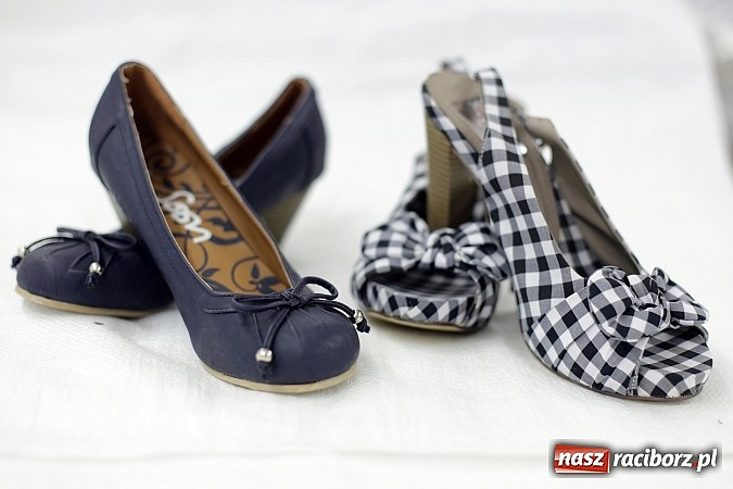 Zdjęcie w galerii na portalu naszraciborz.pl: I Nocne Szperanie w Robanie - w sobotę od 20.00 absolutnie świeża partia towaru z Anglii i Irlandii. Znajdź dla siebie Conversy i inne marki wiadomości z regionu