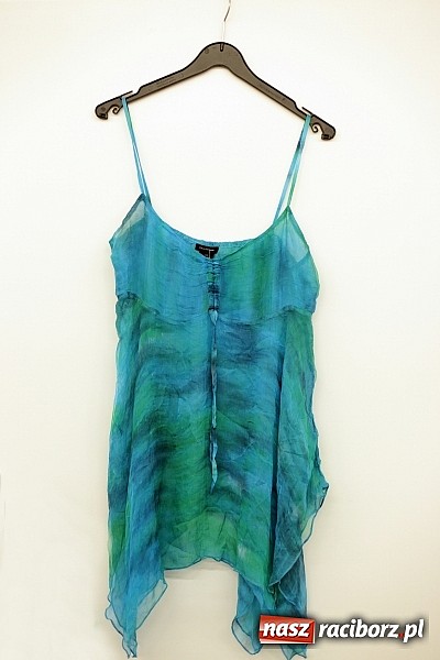 Zdjęcie w galerii na portalu naszraciborz.pl: I Nocne Szperanie w Robanie - w sobotę od 20.00 absolutnie świeża partia towaru z Anglii i Irlandii. Znajdź dla siebie Conversy i inne marki wiadomości z regionu