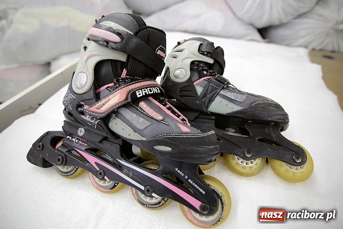 Zdjęcie w galerii na portalu naszraciborz.pl: I Nocne Szperanie w Robanie - w sobotę od 20.00 absolutnie świeża partia towaru z Anglii i Irlandii. Znajdź dla siebie Conversy i inne marki wiadomości z regionu