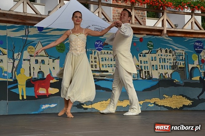 Zdjęcie w galerii na portalu naszraciborz.pl: Czar operetki i musicalu zagościł na Zamku Piastowskim  wiadomości z regionu