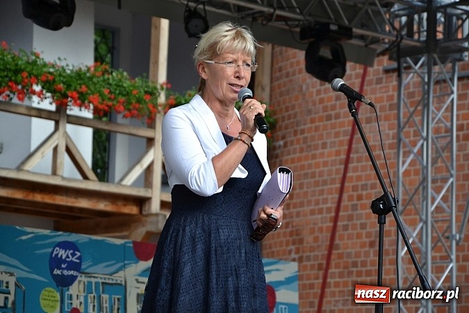 Zdjęcie w galerii na portalu naszraciborz.pl: Czar operetki i musicalu zagościł na Zamku Piastowskim  wiadomości z regionu