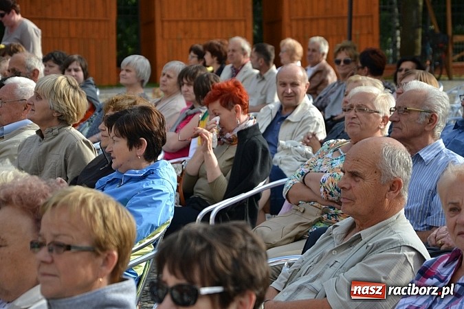Zdjęcie w galerii na portalu naszraciborz.pl: Czar operetki i musicalu zagościł na Zamku Piastowskim  wiadomości z regionu