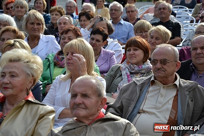 Zdjęcie w galerii na portalu naszraciborz.pl: Czar operetki i musicalu zagościł na Zamku Piastowskim  wiadomości z regionu