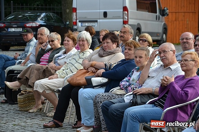 Zdjęcie w galerii na portalu naszraciborz.pl: Czar operetki i musicalu zagościł na Zamku Piastowskim  wiadomości z regionu