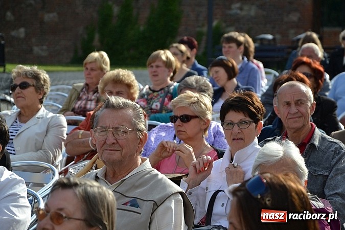 Zdjęcie w galerii na portalu naszraciborz.pl: Czar operetki i musicalu zagościł na Zamku Piastowskim  wiadomości z regionu