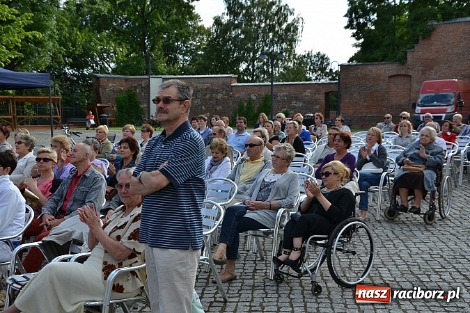 Zdjęcie w galerii na portalu naszraciborz.pl: Czar operetki i musicalu zagościł na Zamku Piastowskim  wiadomości z regionu