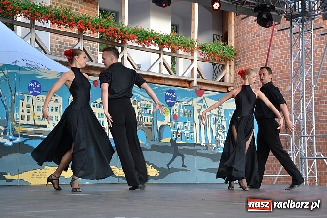 Zdjęcie w galerii na portalu naszraciborz.pl: Czar operetki i musicalu zagościł na Zamku Piastowskim  wiadomości z regionu