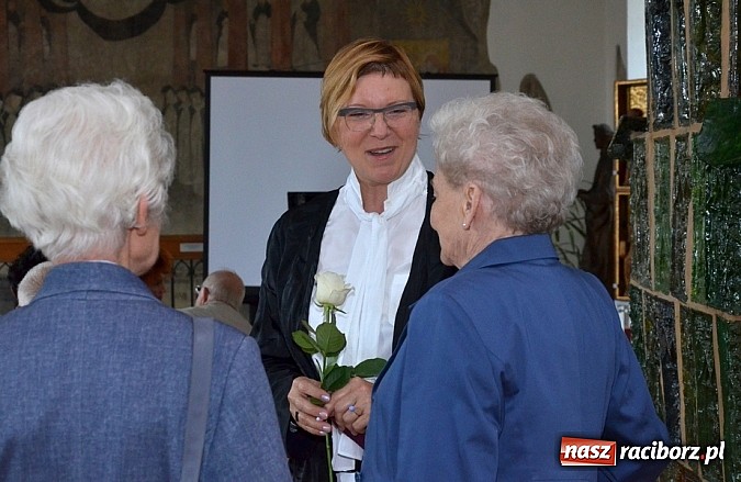 Zdjęcie w galerii na portalu naszraciborz.pl: Muzeum w Raciborzu. Wernisaż prac Joanny Przybyły wiadomości z regionu