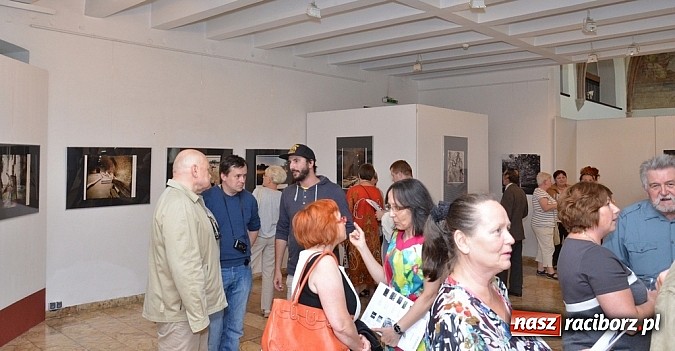 Zdjęcie w galerii na portalu naszraciborz.pl: Muzeum w Raciborzu. Wernisaż prac Joanny Przybyły wiadomości z regionu