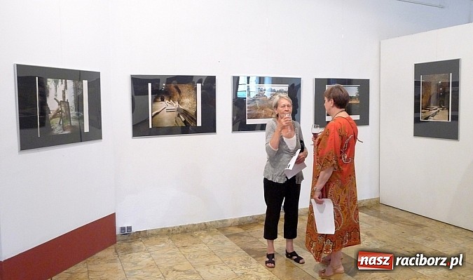 Zdjęcie w galerii na portalu naszraciborz.pl: Muzeum w Raciborzu. Wernisaż prac Joanny Przybyły wiadomości z regionu