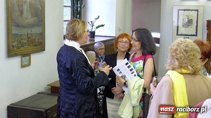 Zdjęcie w galerii na portalu naszraciborz.pl: Muzeum w Raciborzu. Wernisaż prac Joanny Przybyły wiadomości z regionu