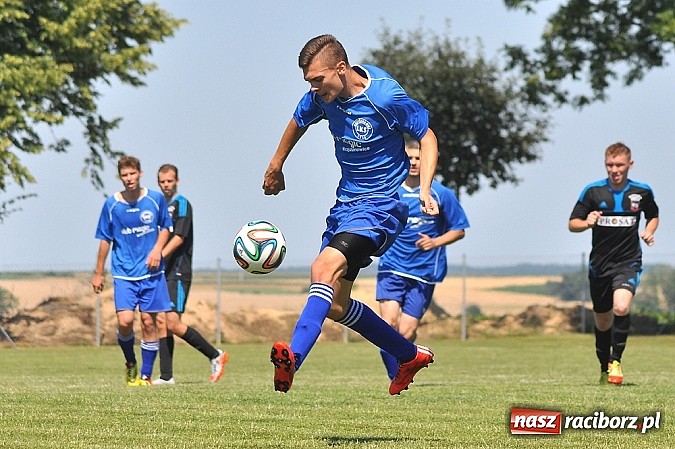 Zdjęcie w galerii na portalu naszraciborz.pl: Sparing: Borucin zremisował z Krzyżanowicami wiadomości z regionu