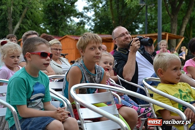 Zdjęcie w galerii na portalu naszraciborz.pl: Uczniowie Stefana Wardengi wystąpili na zamku  wiadomości z regionu