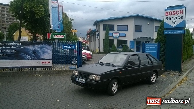 Zdjęcie w galerii na portalu naszraciborz.pl: Ekipa z Raciborza weźmie udział w tegorocznej edycji rajdu charytatywnego Złombol wiadomości z regionu