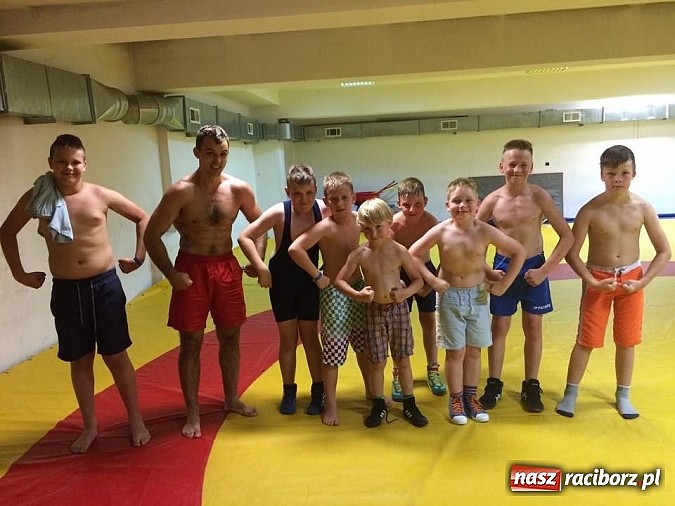 Zdjęcie w galerii na portalu naszraciborz.pl: Młodzi zapaśnicy MKZ Unia Racibórz na obozie sportowym w Zakopanem wiadomości z regionu