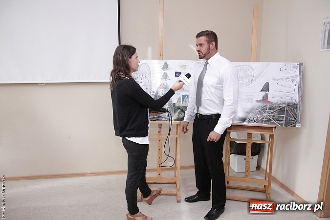 Zdjęcie w galerii na portalu naszraciborz.pl: Pierwsza obrona w raciborskiej PWSZ za nami - Maciej Dwojak wysoko zawiesił poprzeczkę wiadomości z regionu