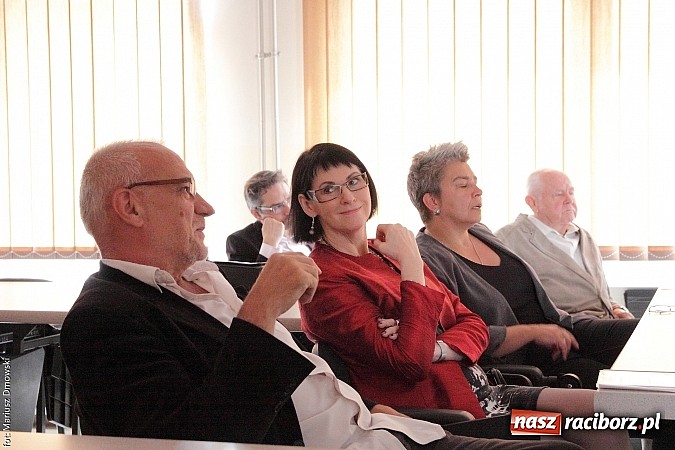 Zdjęcie w galerii na portalu naszraciborz.pl: Pierwsza obrona w raciborskiej PWSZ za nami - Maciej Dwojak wysoko zawiesił poprzeczkę wiadomości z regionu