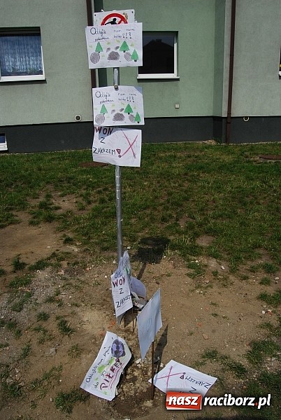 Zdjęcie w galerii na portalu naszraciborz.pl: Batalia o plac zabaw na osiedlu RTBS  wiadomości z regionu