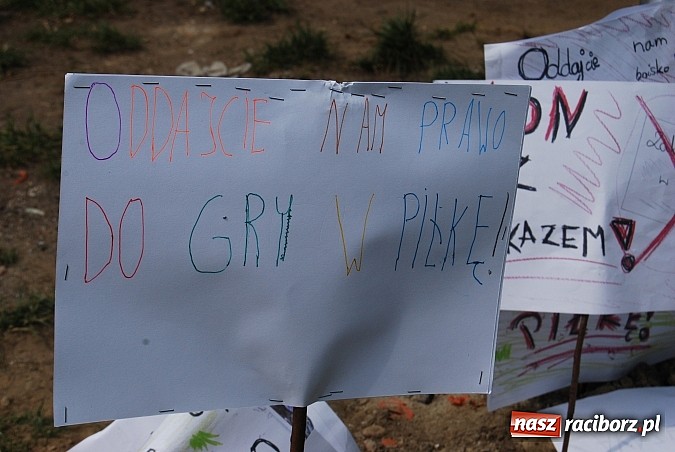 Zdjęcie w galerii na portalu naszraciborz.pl: Batalia o plac zabaw na osiedlu RTBS  wiadomości z regionu