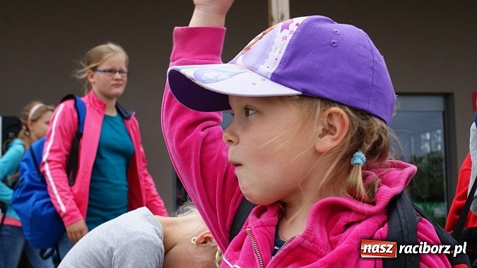 Zdjęcie w galerii na portalu naszraciborz.pl: Lato z Biblioteką. Wizyta w Dream Park w Ochabach wiadomości z regionu
