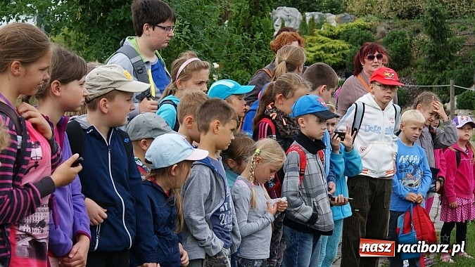 Zdjęcie w galerii na portalu naszraciborz.pl: Lato z Biblioteką. Wizyta w Dream Park w Ochabach wiadomości z regionu