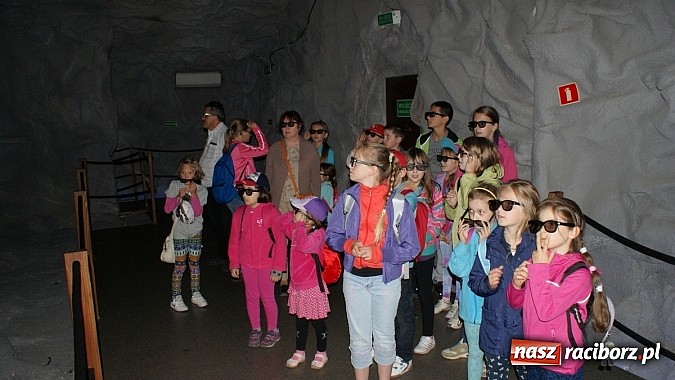 Zdjęcie w galerii na portalu naszraciborz.pl: Lato z Biblioteką. Wizyta w Dream Park w Ochabach wiadomości z regionu