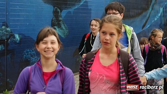 Zdjęcie w galerii na portalu naszraciborz.pl: Lato z Biblioteką. Wizyta w Dream Park w Ochabach wiadomości z regionu