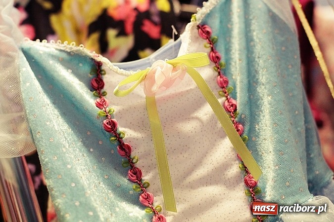 Zdjęcie w galerii na portalu naszraciborz.pl: Mała Brytania już w Raciborzu! Przyjdź i zadbaj o zawartość swojej szafy! wiadomości z regionu