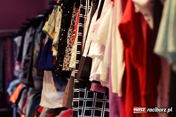 Zdjęcie w galerii na portalu naszraciborz.pl: Mała Brytania już w Raciborzu! Przyjdź i zadbaj o zawartość swojej szafy! wiadomości z regionu