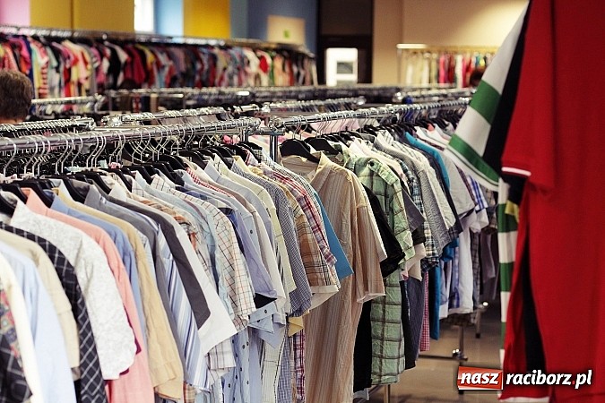 Zdjęcie w galerii na portalu naszraciborz.pl: Mała Brytania już w Raciborzu! Przyjdź i zadbaj o zawartość swojej szafy! wiadomości z regionu