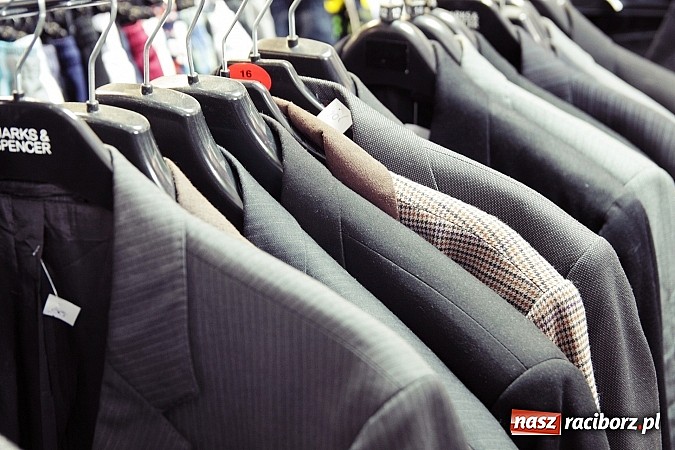 Zdjęcie w galerii na portalu naszraciborz.pl: Mała Brytania już w Raciborzu! Przyjdź i zadbaj o zawartość swojej szafy! wiadomości z regionu