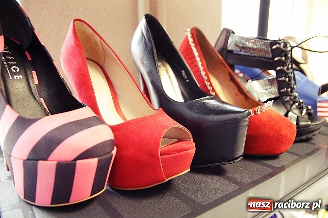 Zdjęcie w galerii na portalu naszraciborz.pl: Mała Brytania już w Raciborzu! Przyjdź i zadbaj o zawartość swojej szafy! wiadomości z regionu