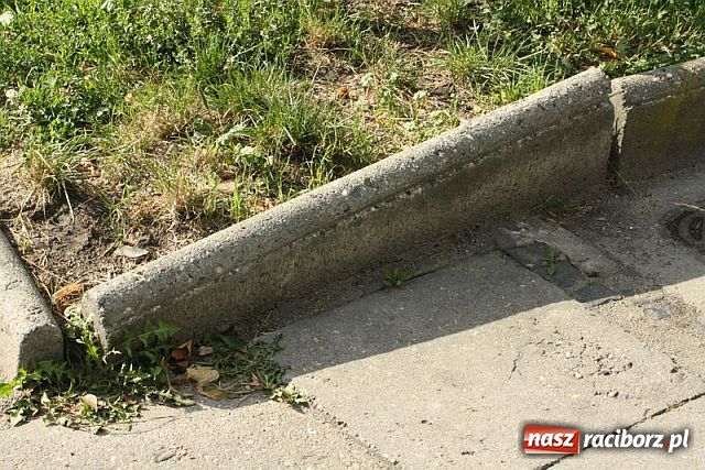 Zdjęcie w galerii na portalu naszraciborz.pl: Katowicka - siąść i płakać wiadomości z regionu