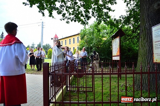 Zdjęcie w galerii na portalu naszraciborz.pl: Uroczystość 15-lecia Fundacji Eichendorffa w Łubowicach wiadomości z regionu