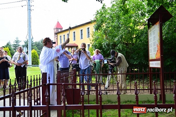 Zdjęcie w galerii na portalu naszraciborz.pl: Uroczystość 15-lecia Fundacji Eichendorffa w Łubowicach wiadomości z regionu