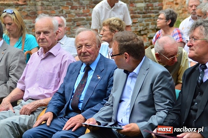 Zdjęcie w galerii na portalu naszraciborz.pl: Uroczystość 15-lecia Fundacji Eichendorffa w Łubowicach wiadomości z regionu
