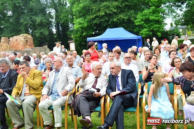 Zdjęcie w galerii na portalu naszraciborz.pl: Uroczystość 15-lecia Fundacji Eichendorffa w Łubowicach wiadomości z regionu