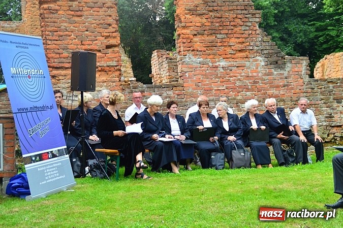 Zdjęcie w galerii na portalu naszraciborz.pl: Uroczystość 15-lecia Fundacji Eichendorffa w Łubowicach wiadomości z regionu