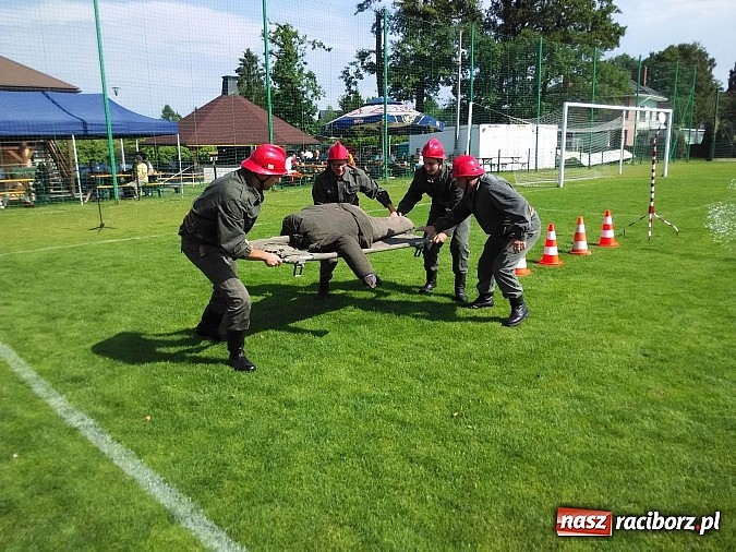 Zdjęcie w galerii na portalu naszraciborz.pl: Strażacy z naszego regionu pojechali na zawody sikawek konnych w Beskidy wiadomości z regionu