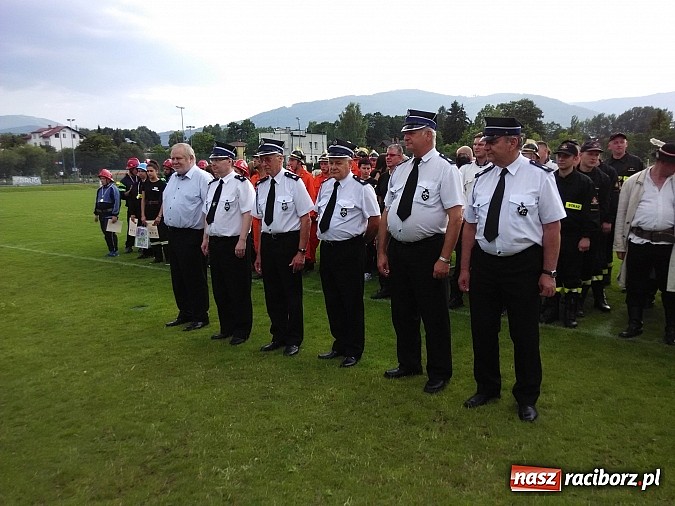 Zdjęcie w galerii na portalu naszraciborz.pl: Strażacy z naszego regionu pojechali na zawody sikawek konnych w Beskidy wiadomości z regionu