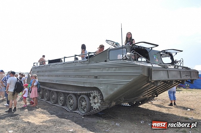 Zdjęcie w galerii na portalu naszraciborz.pl: Mimo pogody w kratkę kilkadziesiąt tysięcy fanów na zlocie Master Truck 2015 wiadomości z regionu