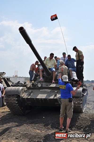 Zdjęcie w galerii na portalu naszraciborz.pl: Mimo pogody w kratkę kilkadziesiąt tysięcy fanów na zlocie Master Truck 2015 wiadomości z regionu